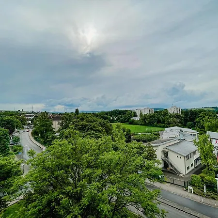 Mit Gruener Aussicht! Andernach